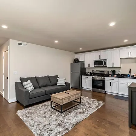 Serene 1 Bdrm, 1 Bath Apartment